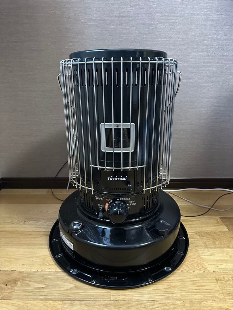 TOYOTOMI KS67Hブラック　石油ストーブ 楽天市場】石油ストーブ KS-67H(B)【トヨトミ公式】 コンクリート24畳