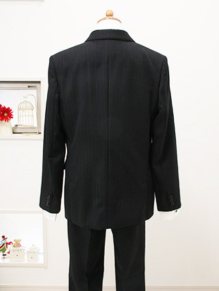 バーバリー ストライプの黒スーツ(シルバーネクタイ) 160 / ブランド
