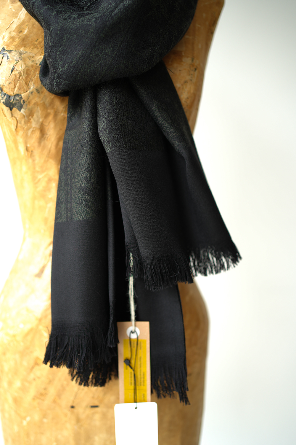 YANTOR」Tibetan Paisley Jacquard Wool Stole | ANOTHER LOUNGE