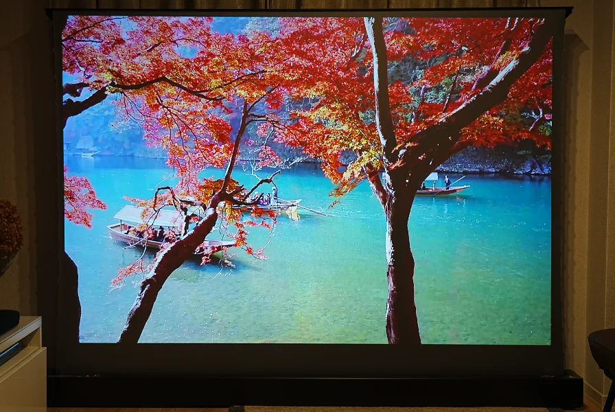 VIVIDSTORM プロジェクタースクリーン レビュー｜100インチ以上と昼