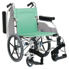 松永製作所】消毒可能シート 跳ね上げ＆スウィングアウト車椅子 AR-601
