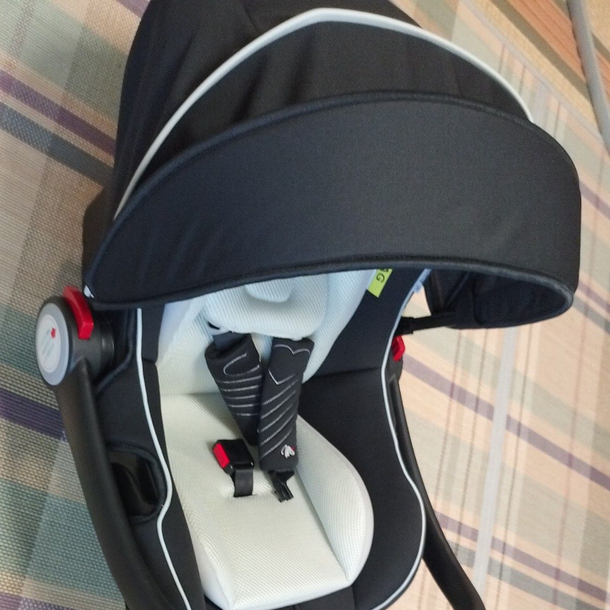 早い者勝ち We チャイルドシート 新生児OK｜Yahoo!フリマ（旧PayPay