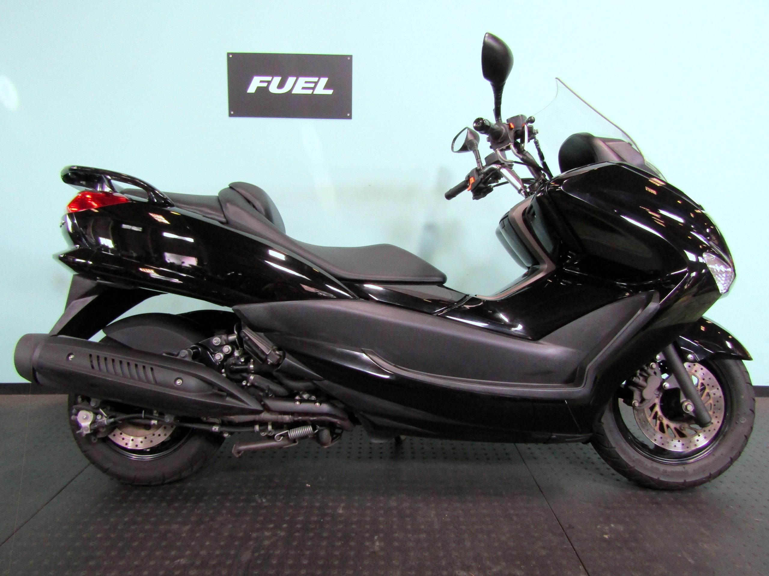 ﾏｼﾞｪｽﾃｨ SG20J 4D9後期 ﾋﾞｯｸﾞｽｸｰﾀｰ 通販可