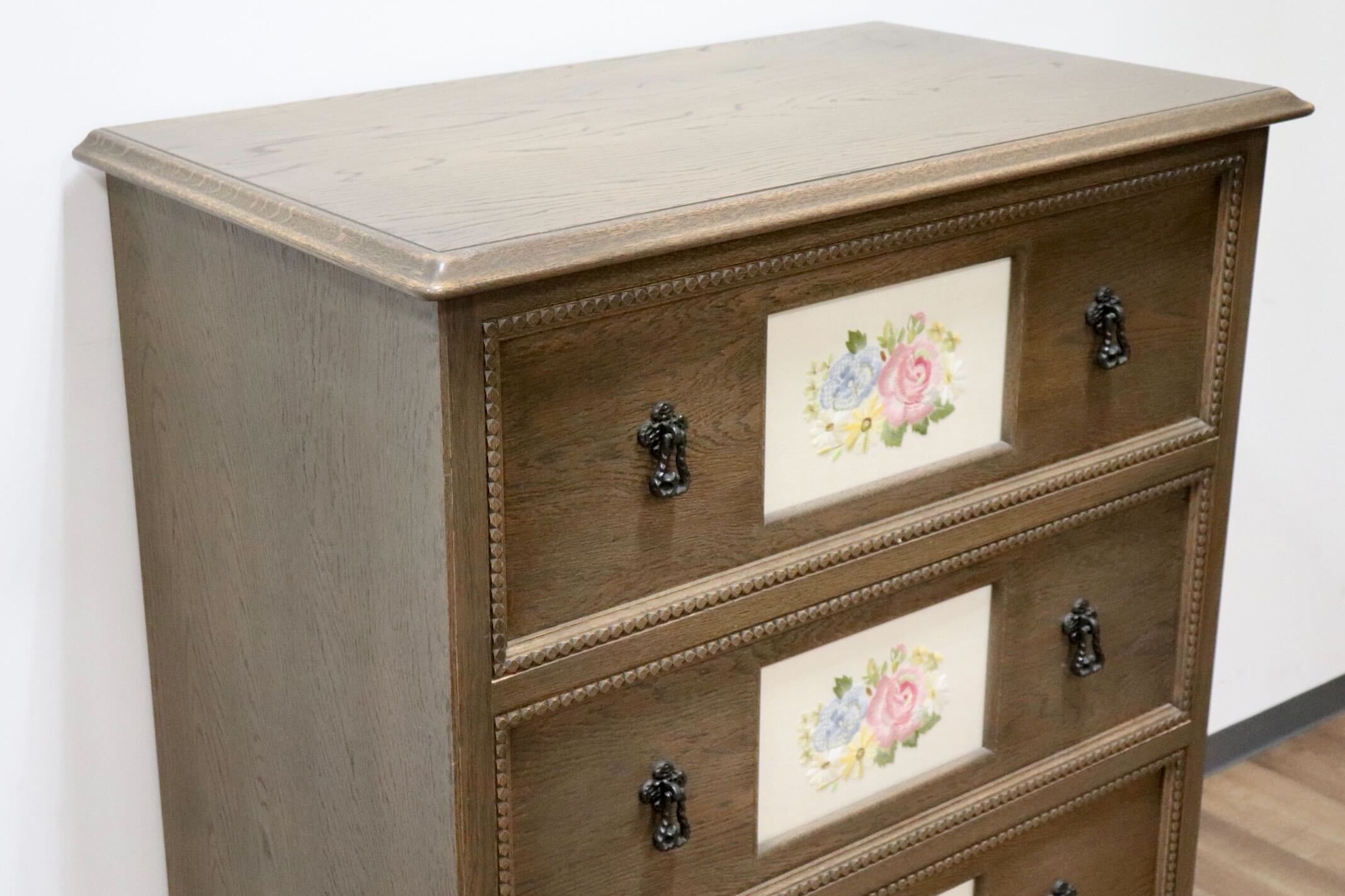 GMGN349○神戸家具 洋家具 伊藤家具 3段チェスト 整理タンス 彫刻