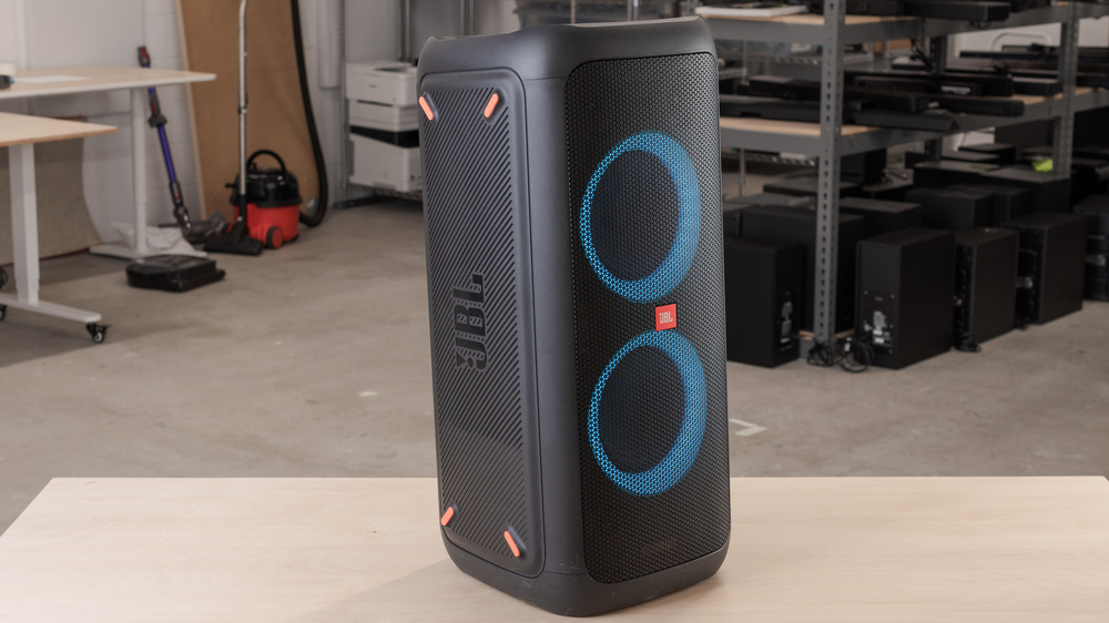 JBL PartyBox 300 Review - RTINGS.com