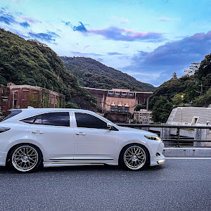 ハリアー ZSU60Wの車高調に関するカスタム・ドレスアップ情報[141件