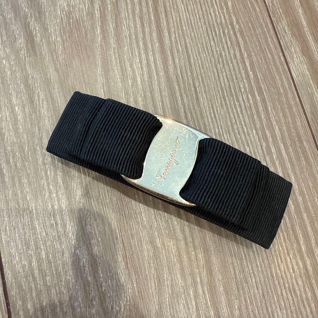 フェラガモ バレッタ ブラック ゴールド FERRAGAMO（フェラガモ） バレッタ ヘア アクセサリー レディース