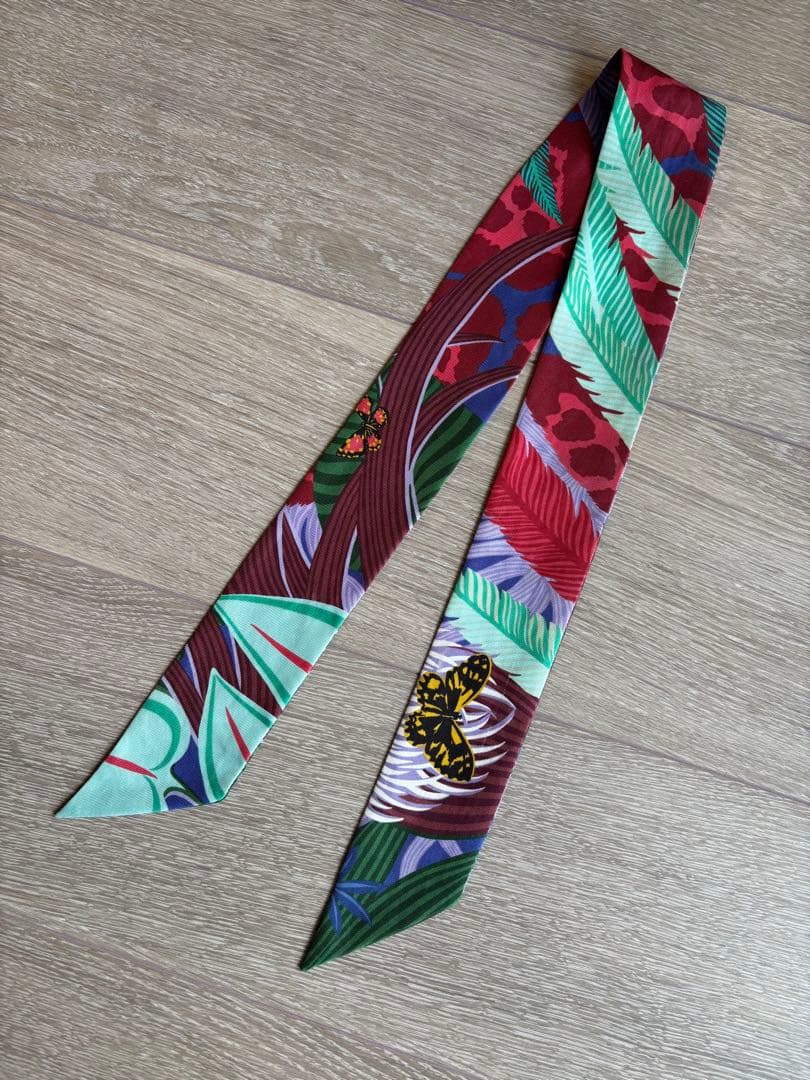 エルメス／ツイリー／蝶 ランク N 新品 HERMÈS エルメス ツイリー プレシャス・パラダイス