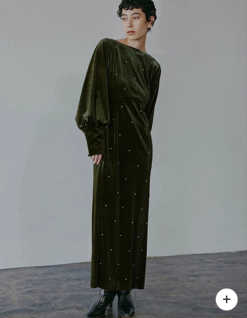 ★新品★未使用タグ付きBACK OPEN PEARL VELOUR DRESS Ameri VINTAGE（アメリ ヴィンテージ）BACK OPEN PEARL VELOUR DRESS