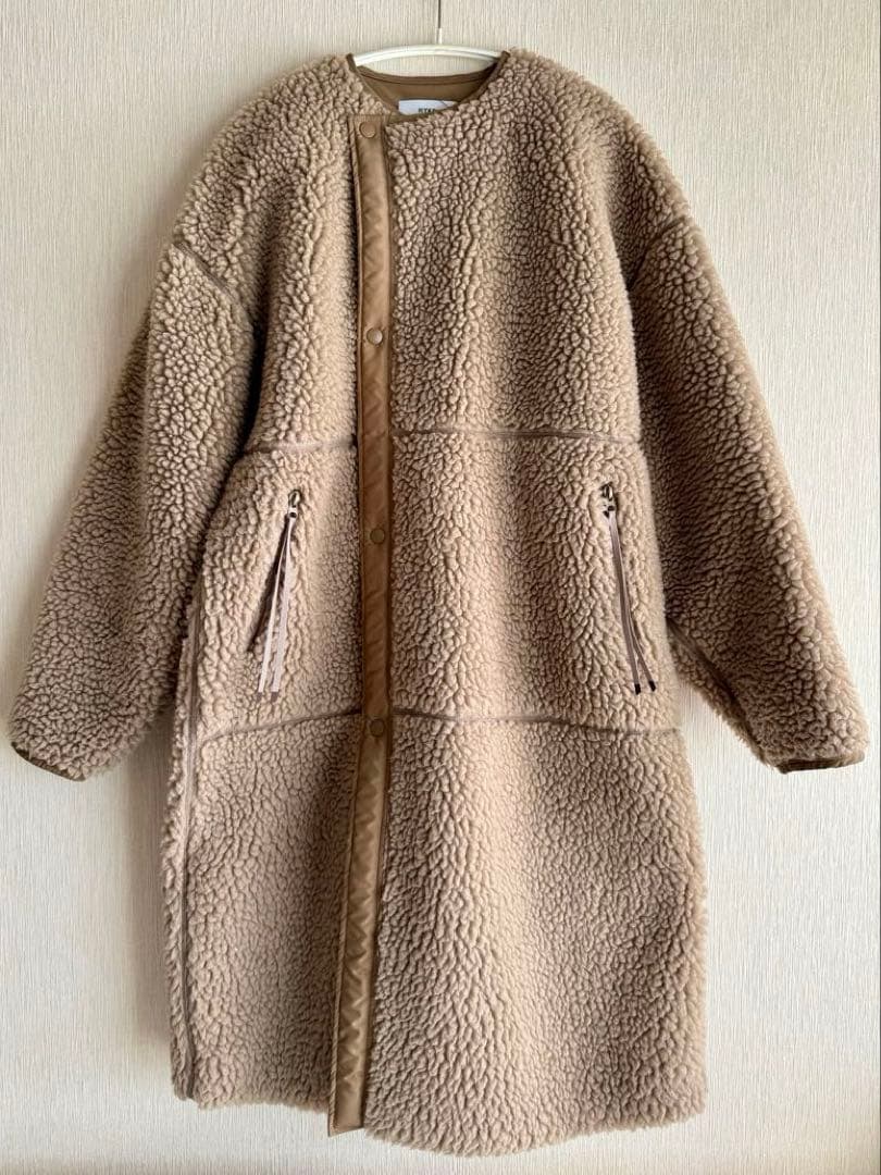 HYKE ベージュ ボア ロングコート サイズ2 HYKE（ハイク）の「＜HYKE（ハイク）＞ ボア ロングコート BEIGE