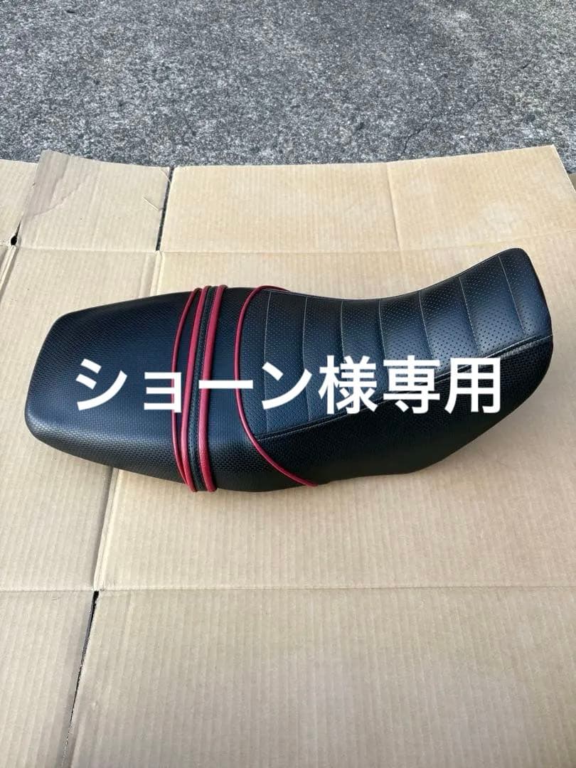 グロム JC61 前期用 純正シート 張り替え カスタムシート ブラック レッド 張り替え作業+色が選べる) グロム(JC61前期/13年-15年) シート/カバー