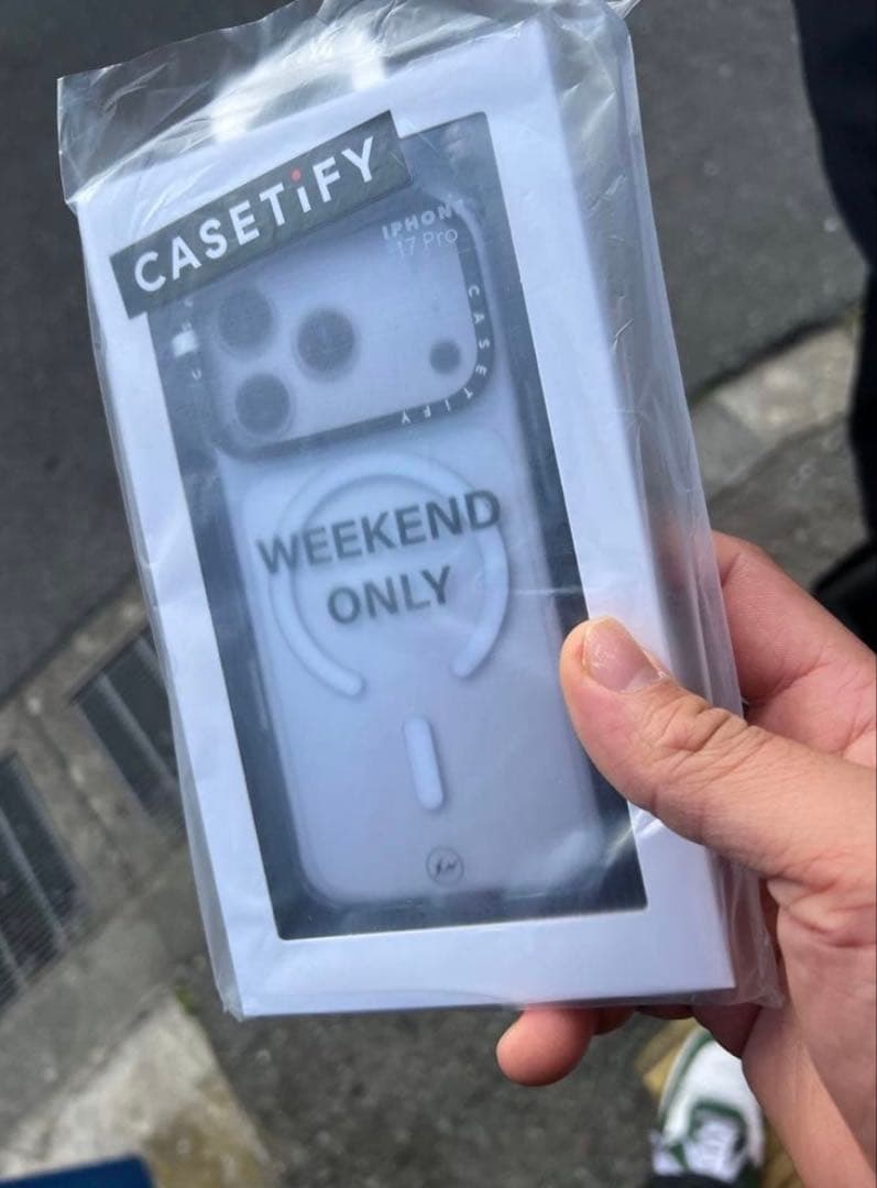 iPhone17 pro WEEKEND店舗限定 フラグメント CASETiFY iPhone17 pro WEEKEND店舗限定 フラグメント CASETiFY - メルカリ
