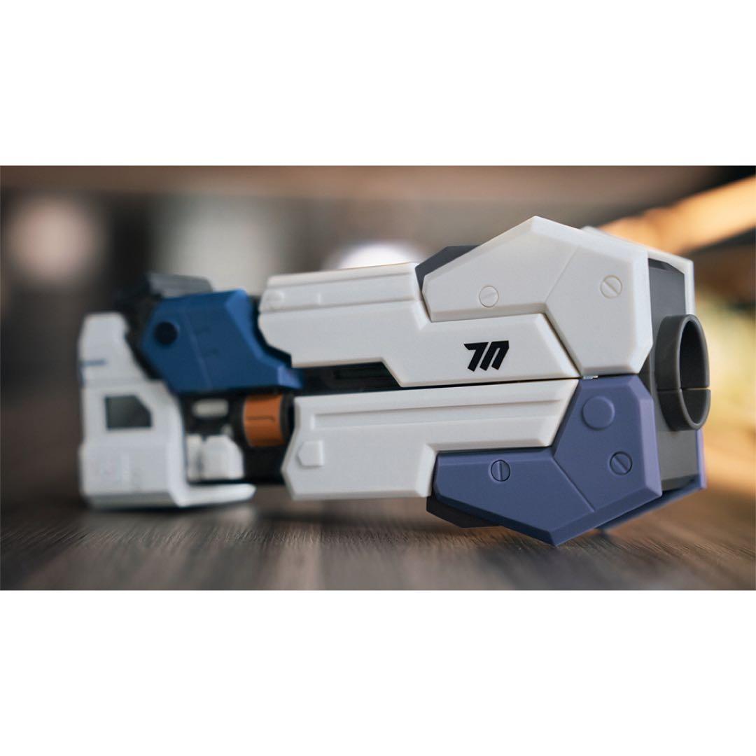 ブルーアーカイブ】モバイルバッテリー（光の剣：スーパーノヴァ