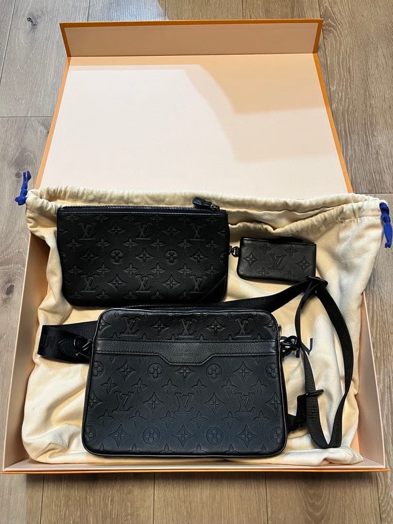 リ*ヤ様 美品メルカリ最安Louis Vuittonトリオメッセンジャーバッグ 残少!】SALE Louis Vuitton トリオメッセンジャー バッグ (Louis