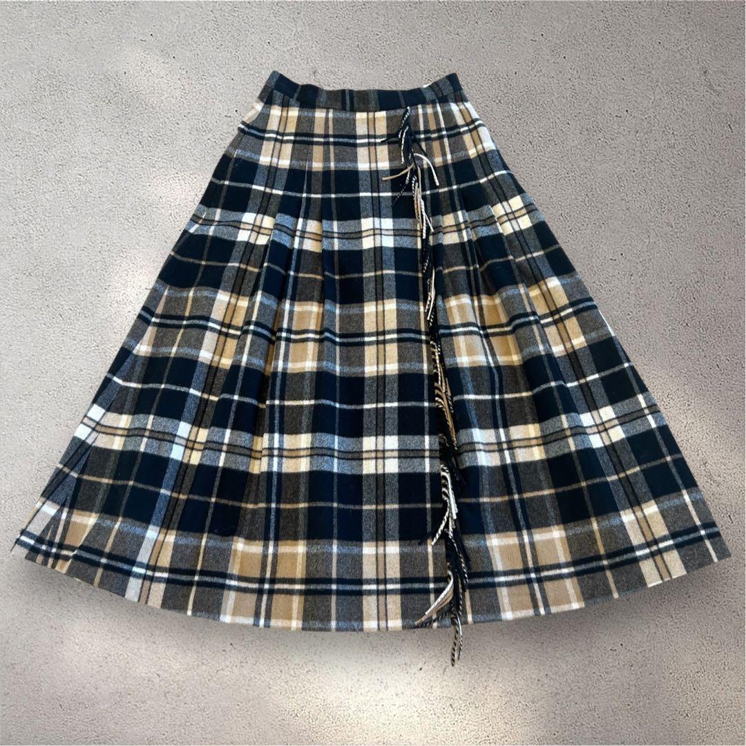 希少サイズ　マックスマーラ　XL ロングスカート　フレア　チェック　ベージュ　黒 sh2540 マックスマーラ フレアスカート ベージュと黒のチェック柄
