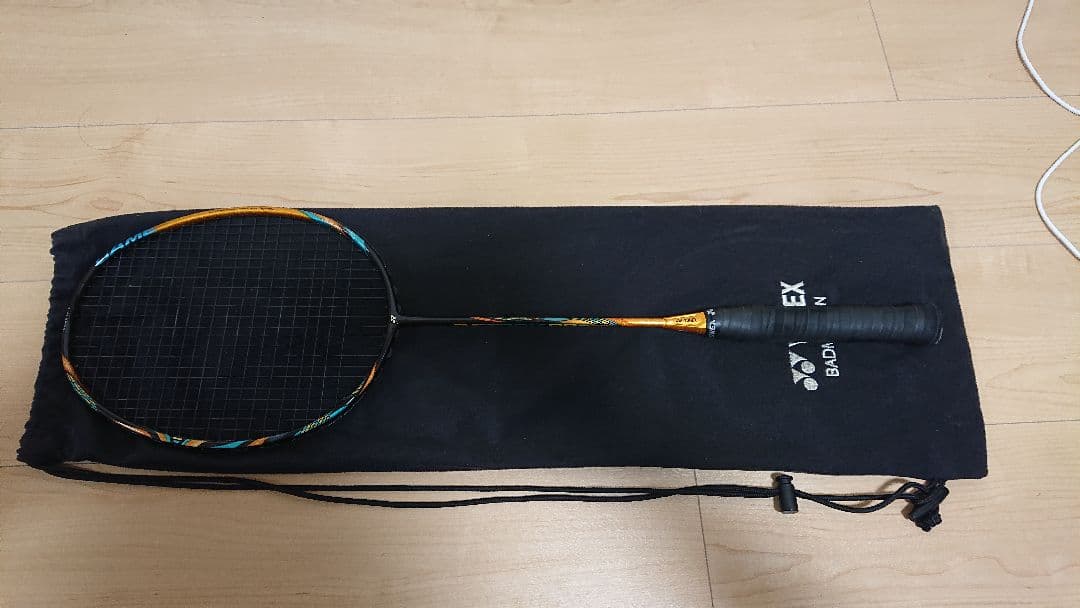 k*様 YONEX ASTROX 88D GAME バドミントンラケット Amazon | ヨネックス Astrox 88D ゲーム バドミントンラケット