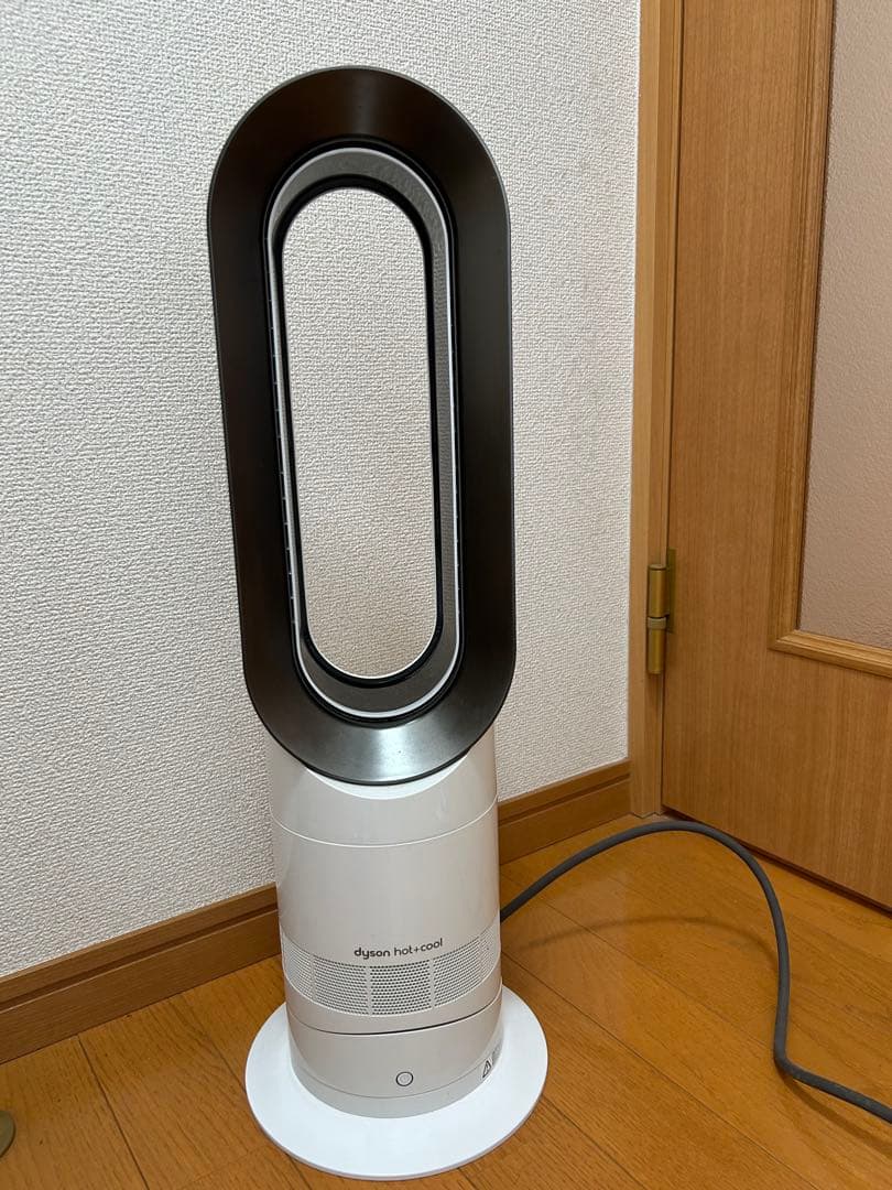 美品 ✨Dyson hot+cool 扇風機 ホワイト AM09 Dyson（ダイソン） ファンヒーター hot＋cool AM09WN 扇風機 ホワイト