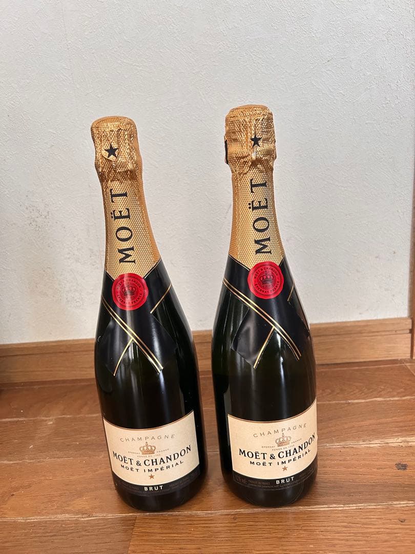 ゴン太　MOËT & CHANDON ブリュット 750ml 2本セット 楽天市場】モエ・エ・シャンドン 紅白2本セット 限定ギフトボックス