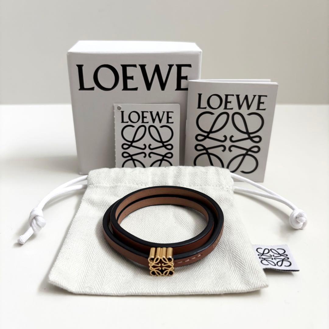 超美品★LOEWE ロエベ　ツイスト バングル（カーフ）タン　ブレスレット 国内発送【LOEWE】ツイスト バングル（カーフ） (LOEWE/ブレスレット