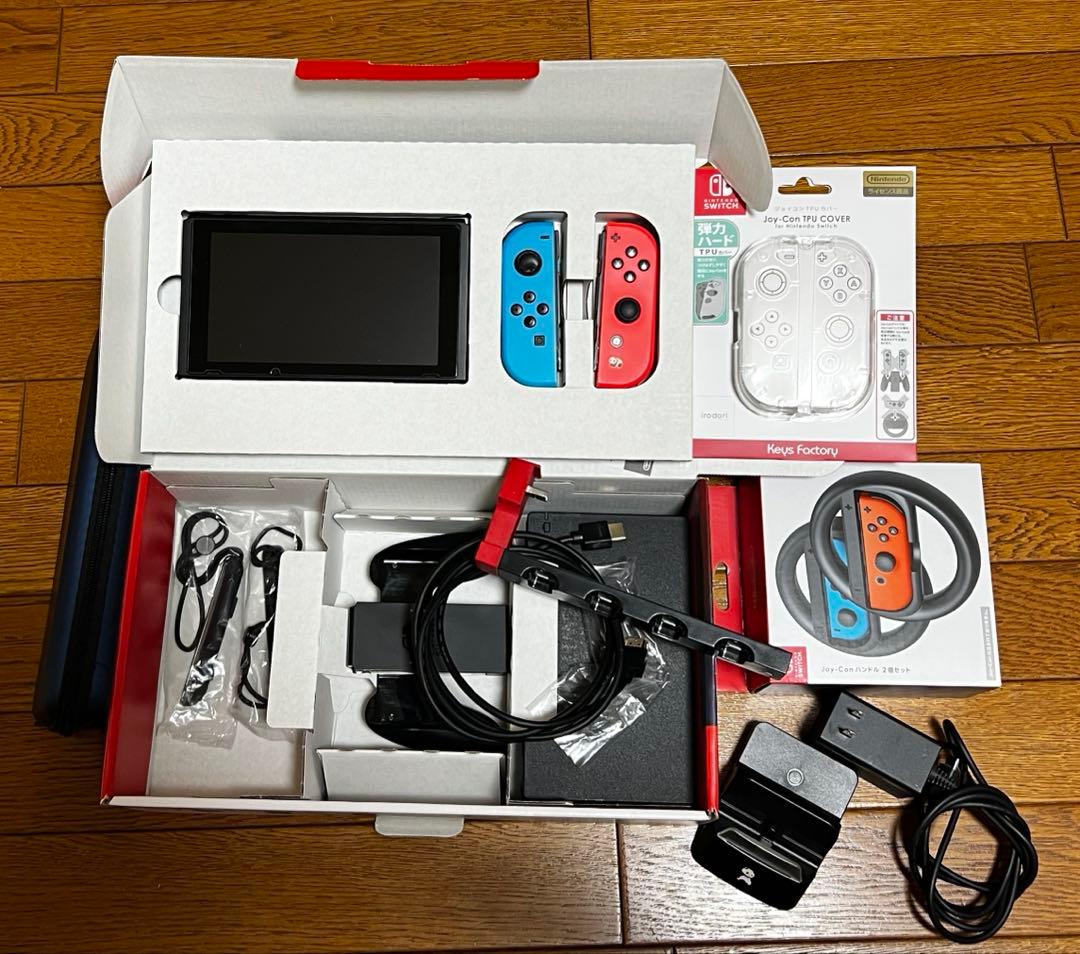歳末！特別限定価格⭐︎Switch本体と、快適に遊ぶ為の付属品たち body-switch03-side.jpg