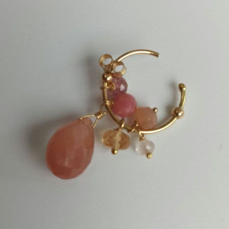 未使用級 スイートピー 片耳用 カラーストーン ゴールド フープピアス 軟骨ピアス用ダイヤモンドフープピアス K18金イエローゴールドor