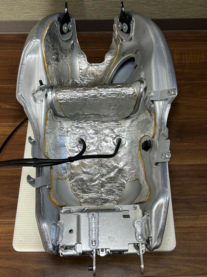 R ninet アルミタンク 溶接ビード rninet BMW R nine T - メルカリ