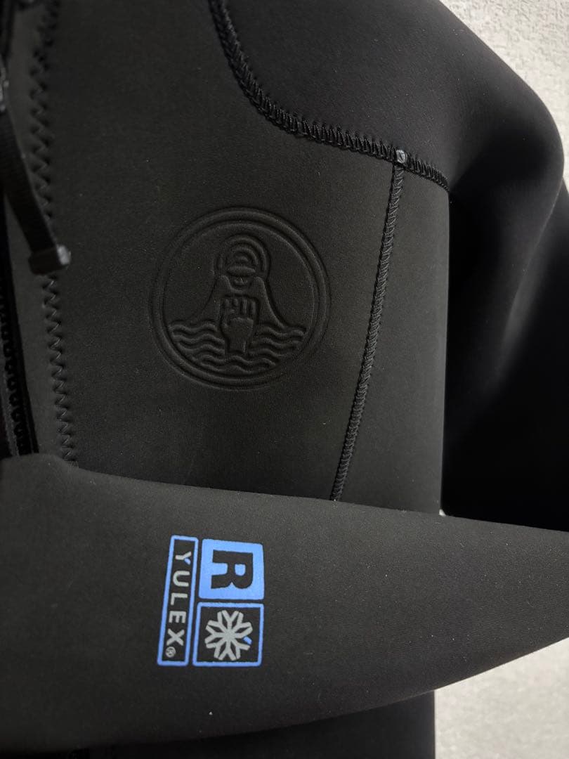 Patagonia Mサイズ Yulex製 フロントジッパー タッパー ブラック 2026年最新】パタゴニア タッパーの人気アイテム - メルカリ