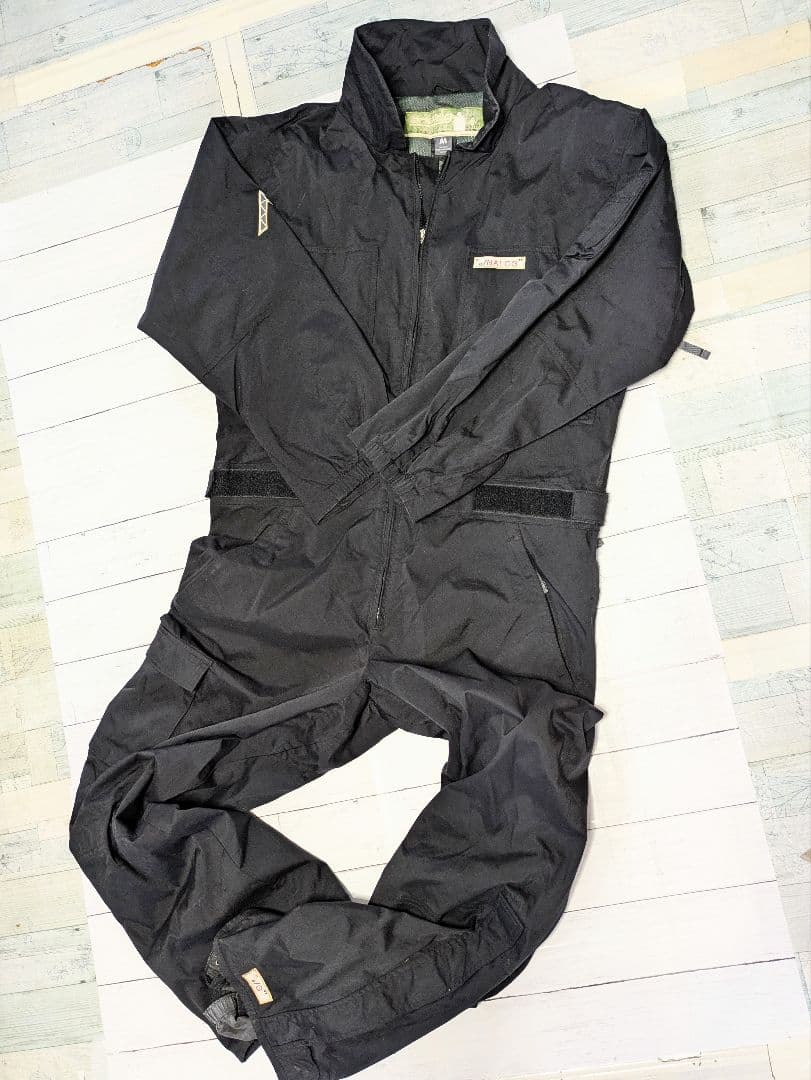 BURTONバートンスノボードスノボースキーウェア　サイズM ANALOGつなぎ BURTON（バートン） スノーボードウェア キッズ ジャケット 25-26