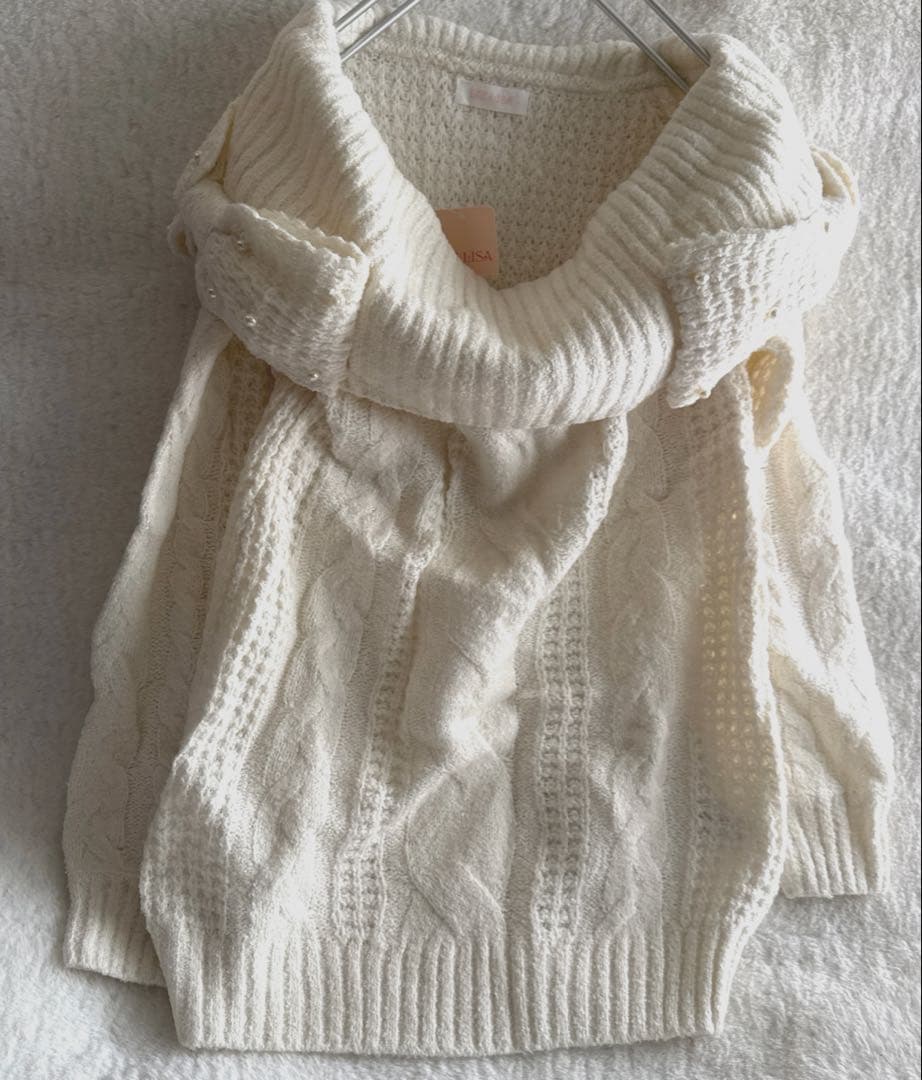 リズリサ　アイボリー ケーブルニット オフショルダー 長袖　パール付きリボン メッセージケーブルニットトップス ｜ LIZ LISA（リズリサ）公式通販