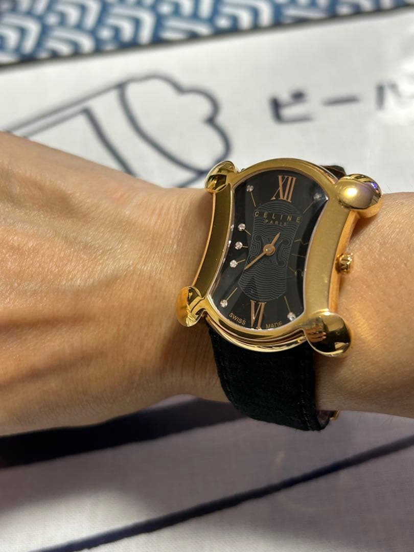CELINE トリンオフ10ポイントダイヤウォッチです^_^ 楽天市場】【ウォッチ】CELINE セリーヌ ブラゾン ダイヤベゼル