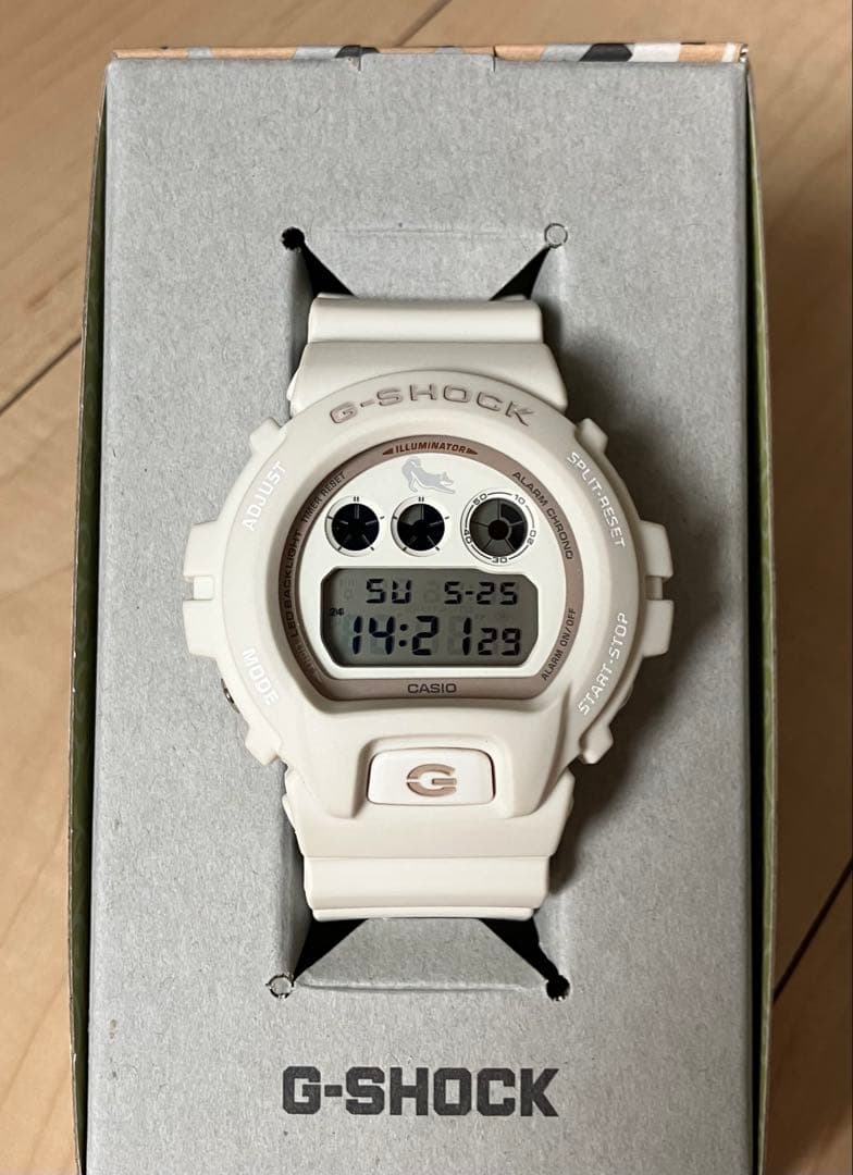 G-SHOCK 柴犬モデルデジタル腕時計 ホワイト 柴犬モデルのG-SHOCK…ラスト1本です！|スタッフブログ|小林時計店-高級