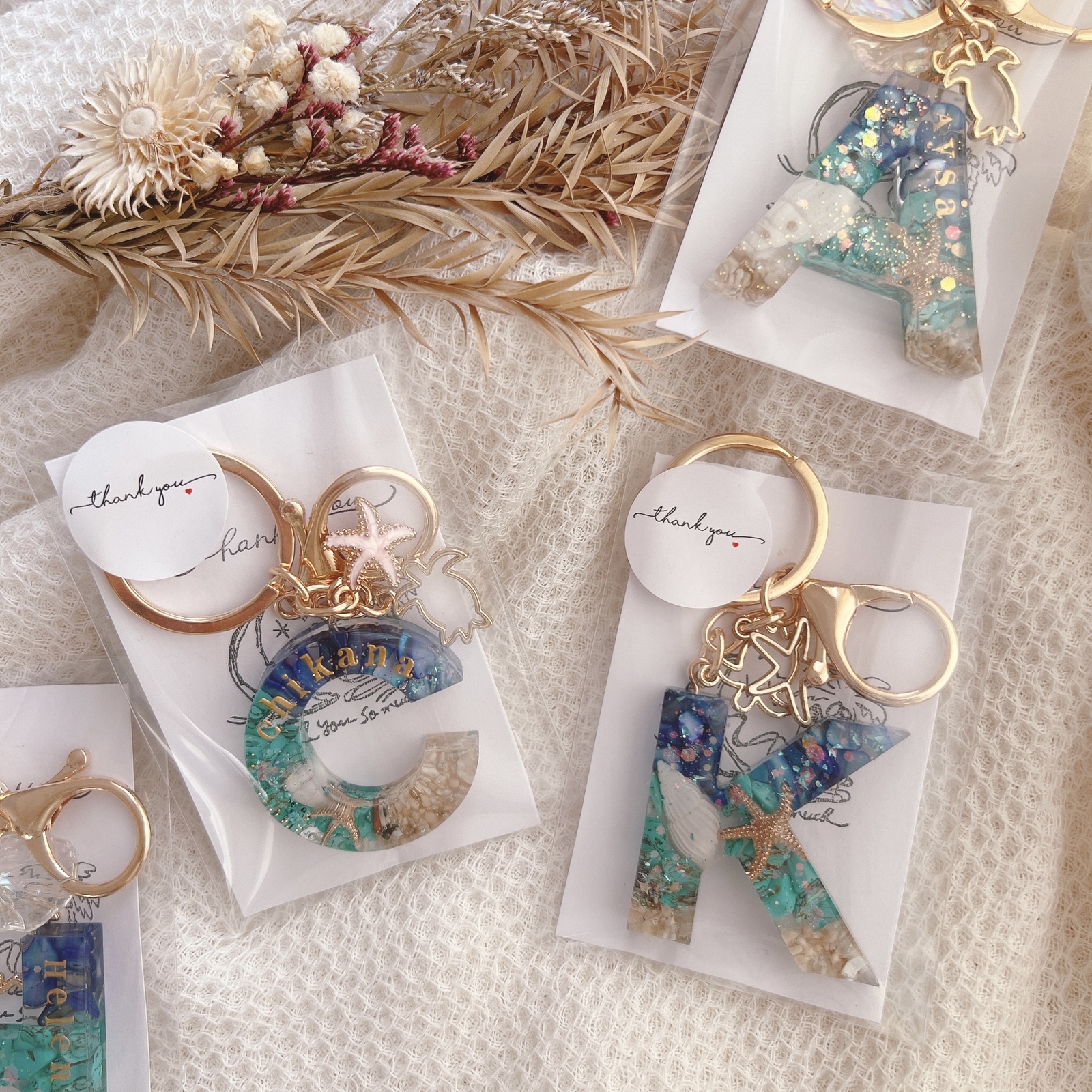 まるで海 イニシャルキーホルダー 名入れ プレゼント 誕生日 出産祝い